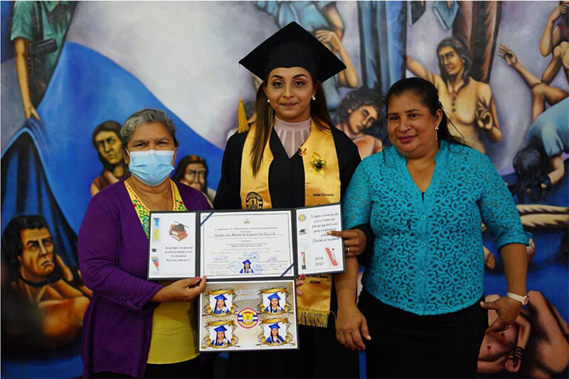 graduacion-docentes-primaria-nicaragua